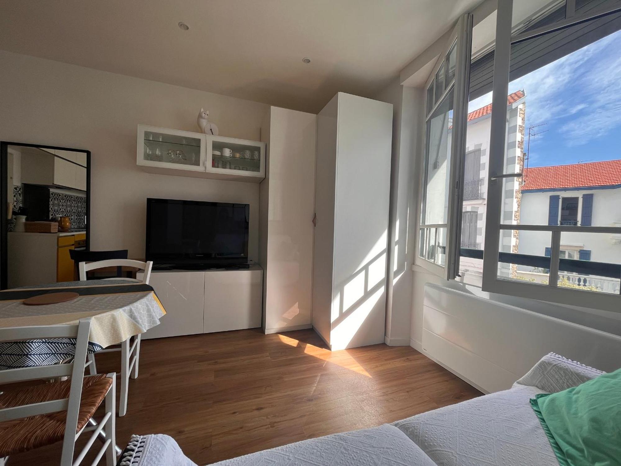 Appartement Lumineux 1 Chambre Au Coeur De Saint-Jean-De-Luz, Proche Plage Et Halles - Fr-1-239-890 Exterior photo