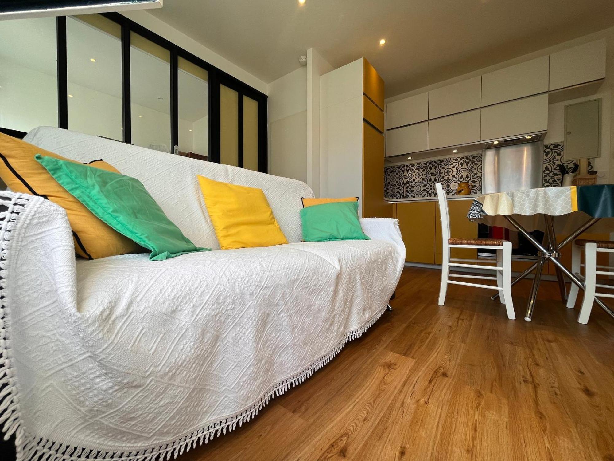 Appartement Lumineux 1 Chambre Au Coeur De Saint-Jean-De-Luz, Proche Plage Et Halles - Fr-1-239-890 Exterior photo