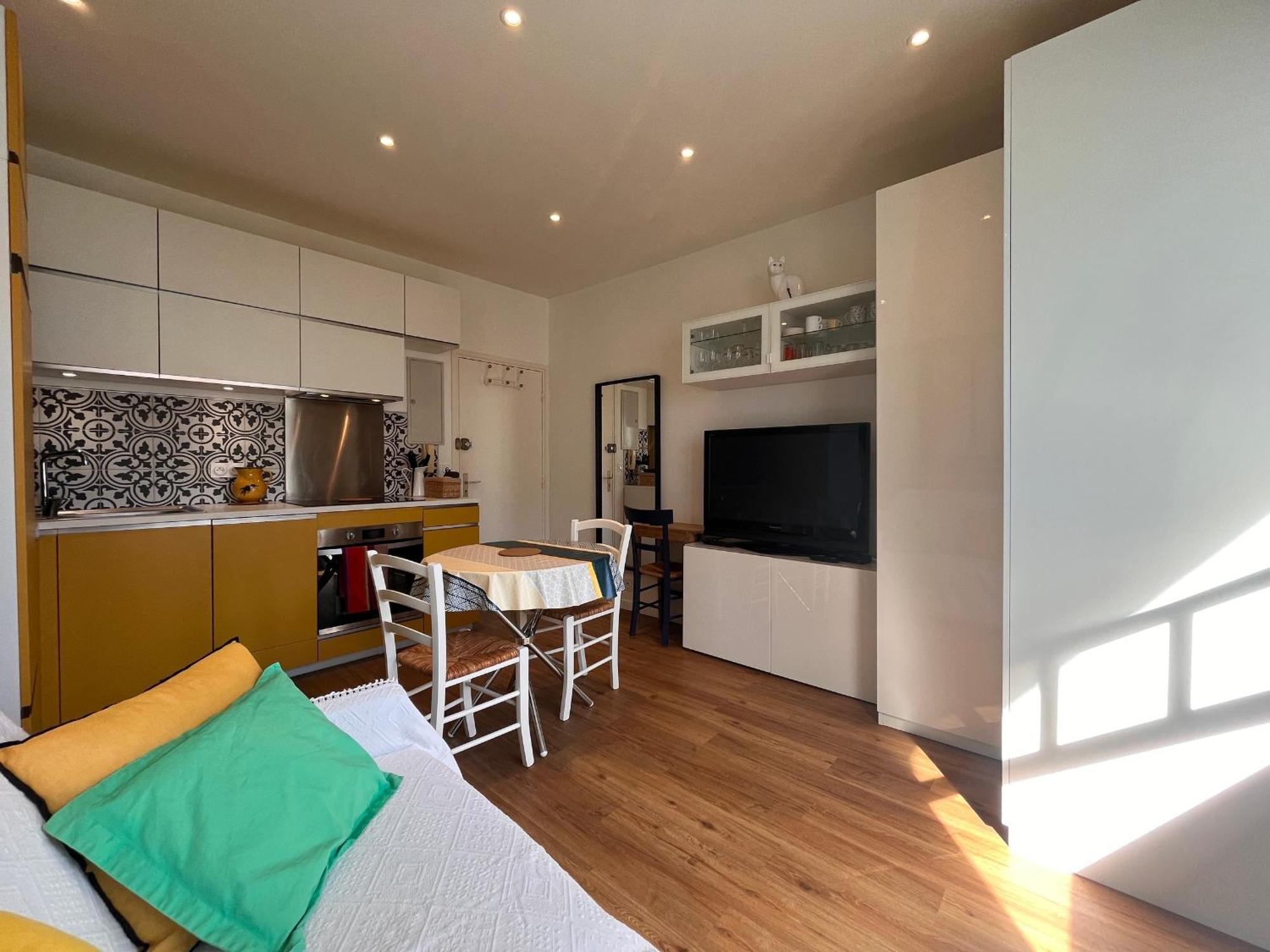 Appartement Lumineux 1 Chambre Au Coeur De Saint-Jean-De-Luz, Proche Plage Et Halles - Fr-1-239-890 Exterior photo